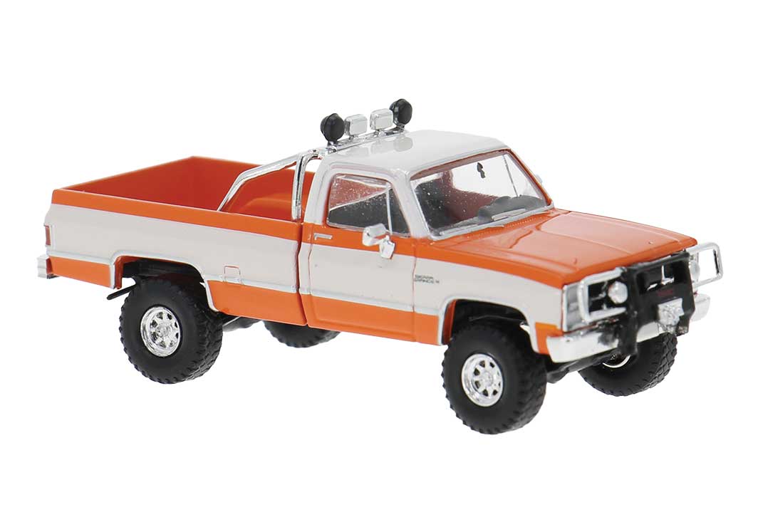 HO Scale Brekina Automodelle 1981 GMC Sierra Grande Pickup Truck