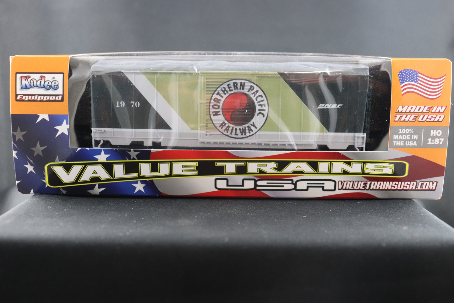 Value Trains 40' PS-1 Northern Pacific Heritage Boxcar # 40-209
