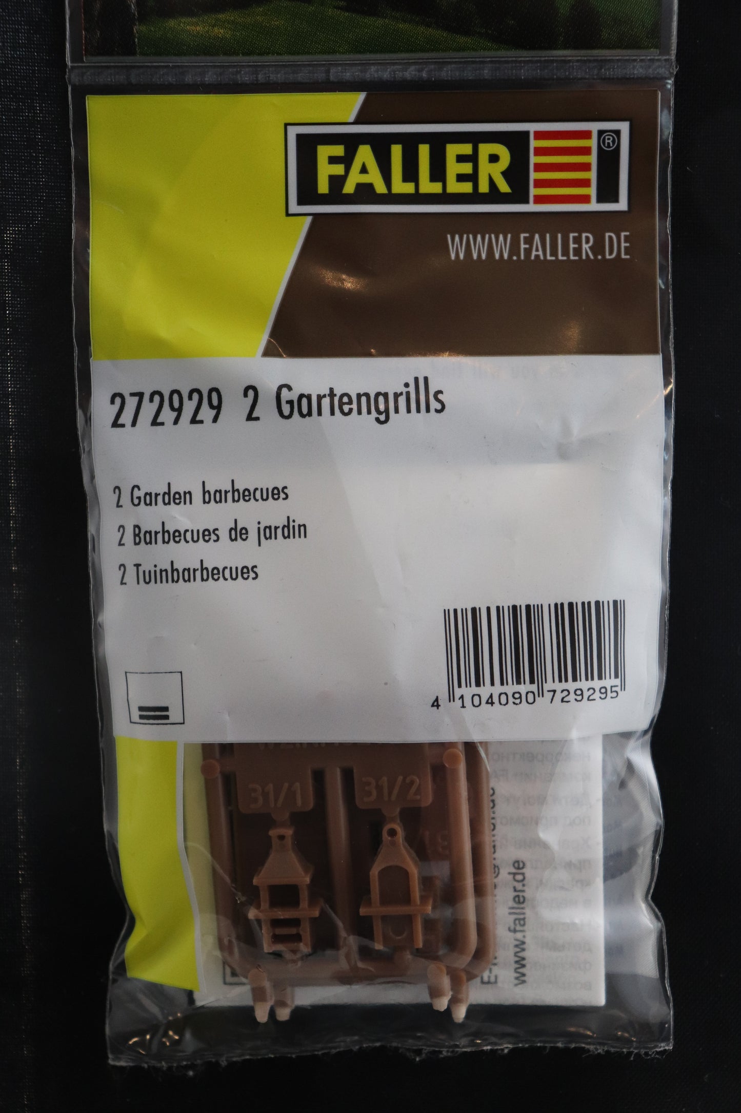 N Scale Faller 2 Garden Barbeques