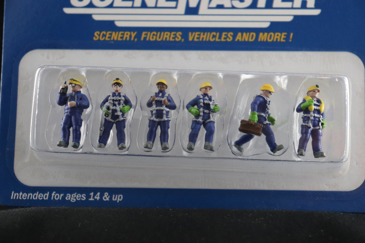 HO Scale Walthers Scene Masters Wind Turbine Techs 949-6209