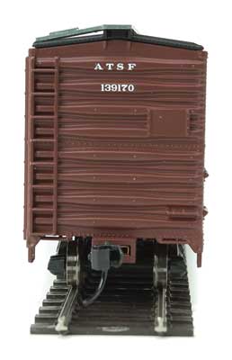 HO Scale WalthersMainline 40' Association of American Railroads 1944 Boxcar - Ready to Run SF# 139170