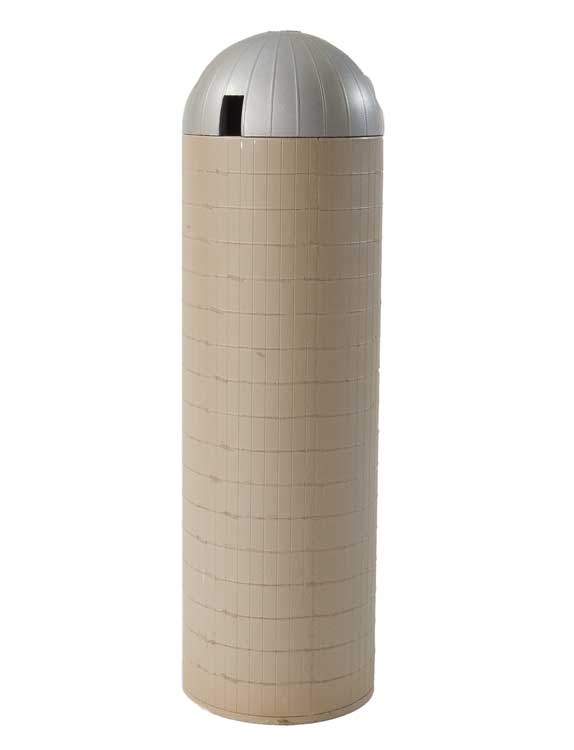 HO Scale Walthers Cornerstone Concrete Style-Silo