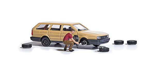 HO Scale Busch Gmbh & Co Kg Complete Miniature Scene Tire Change