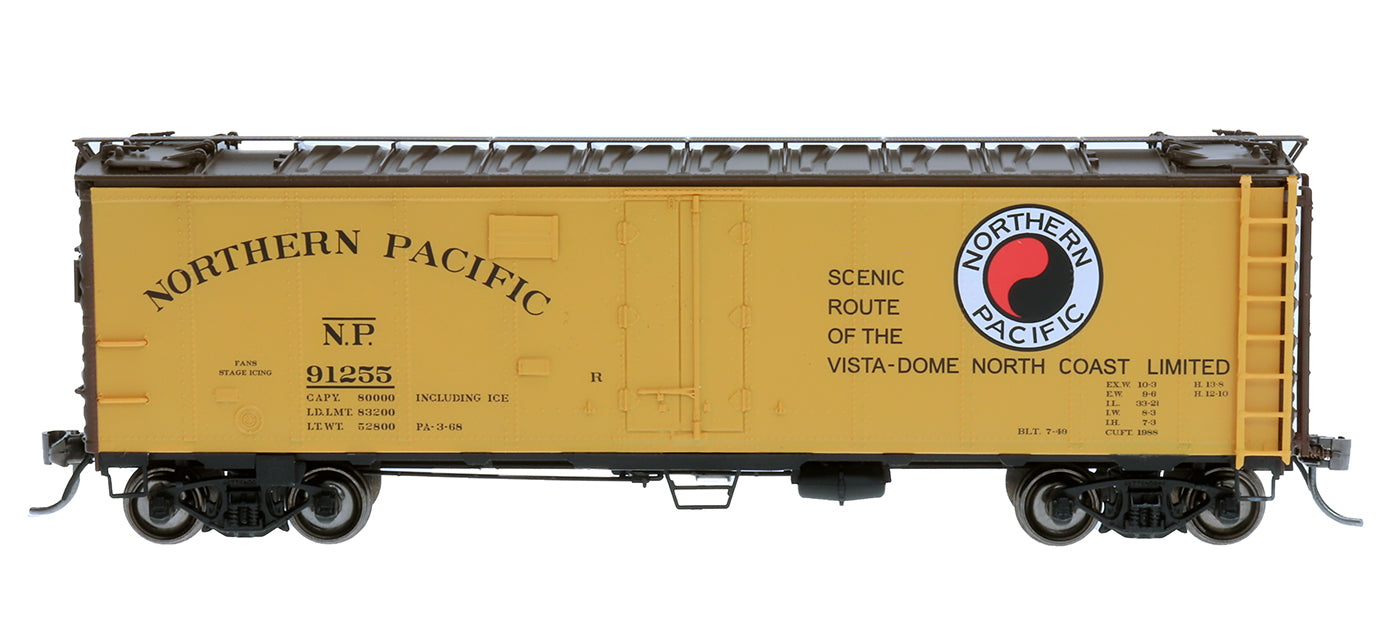 HO Scale Intermountain R-40-25 Refrigerator Car NP Vista Dome #91297
