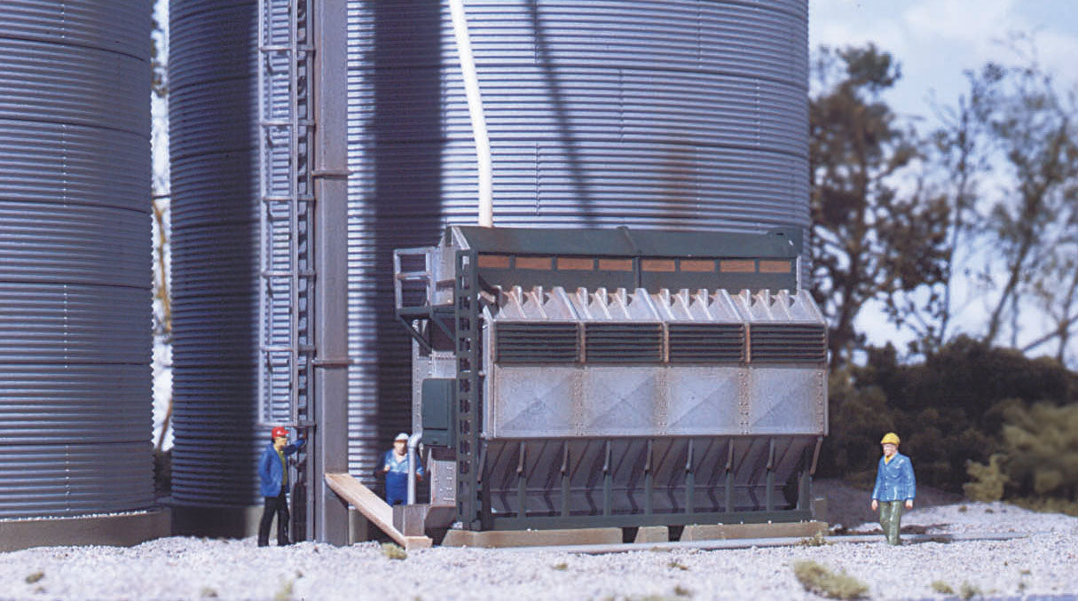 HO Scale Walthers Cornerstone Grain Drying Kit