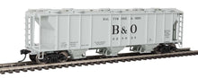 Load image into Gallery viewer, HO Scale WalthersMainline 50&#39; Pullman-Standard PS-2 2893 3-Bay Covered Hopper
