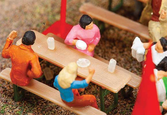 HO Scale Faller 60 Beer Pitchers & 40 Ashtrays