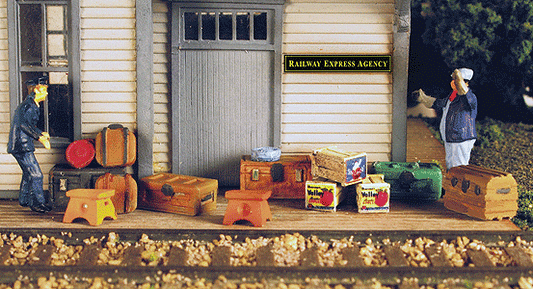HO Scale Monroe Models Vintage Luggage Set - Mini-Tales