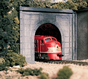 Single Track Tunnel Portals pkg(2; Unpainted Hyrdrocal