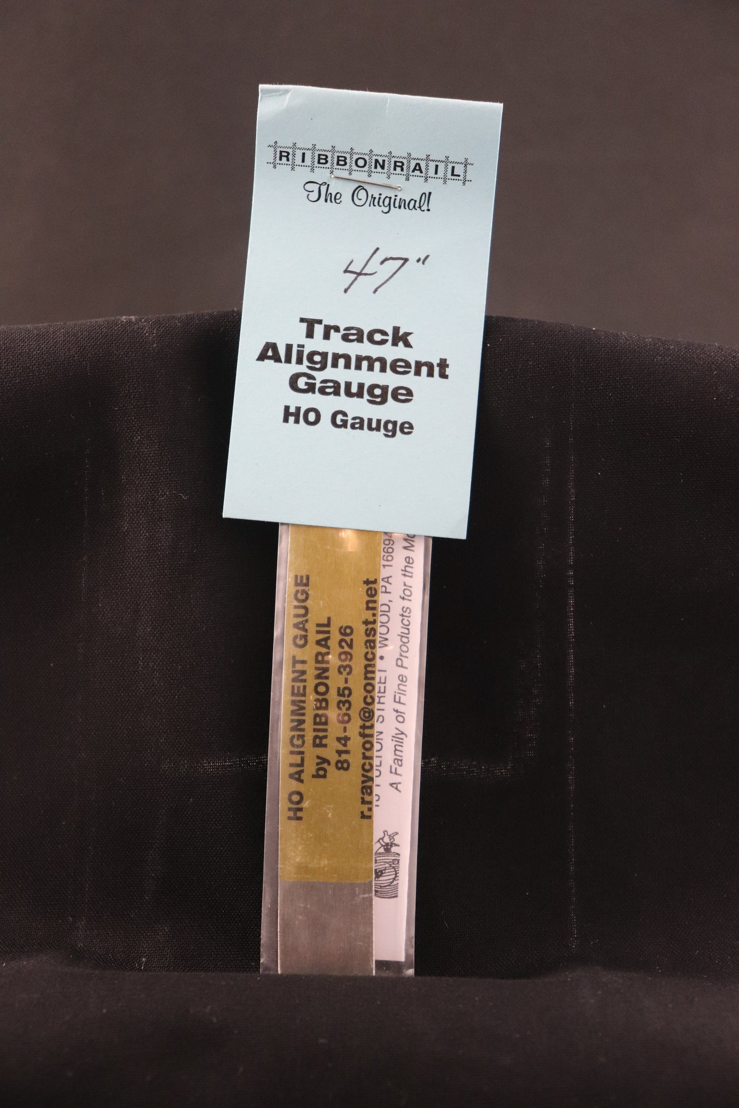 Ribbon Rail 47" Track Alignment Gauge HO