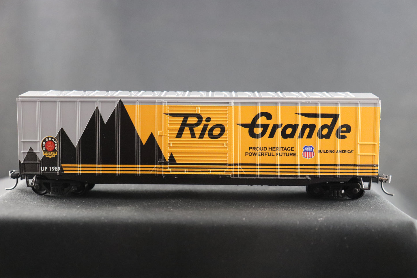 Value Trains Rio Grande Heritage Boxcar