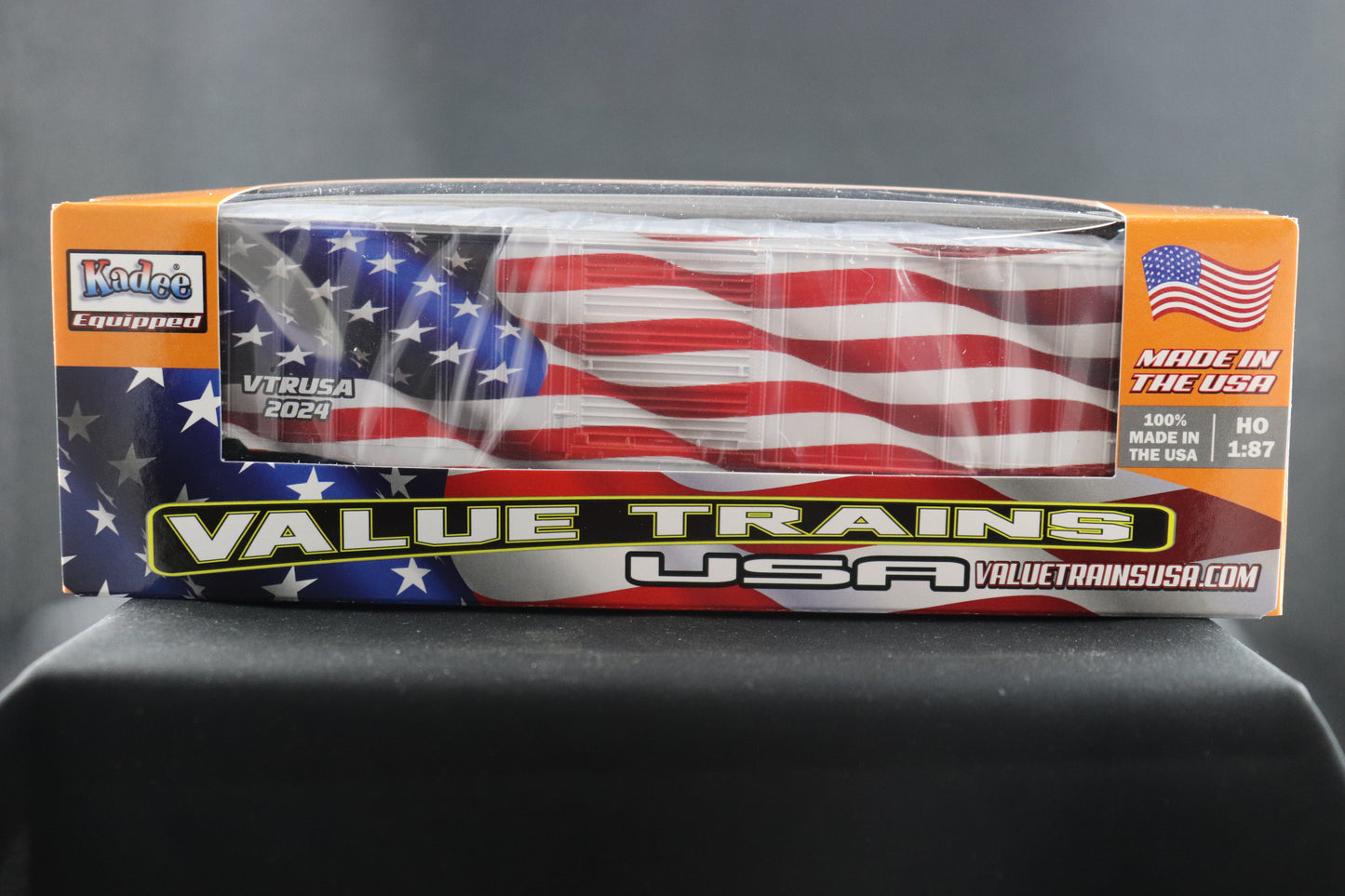 Value Trains Waving American Flag Special Edition Boxcar