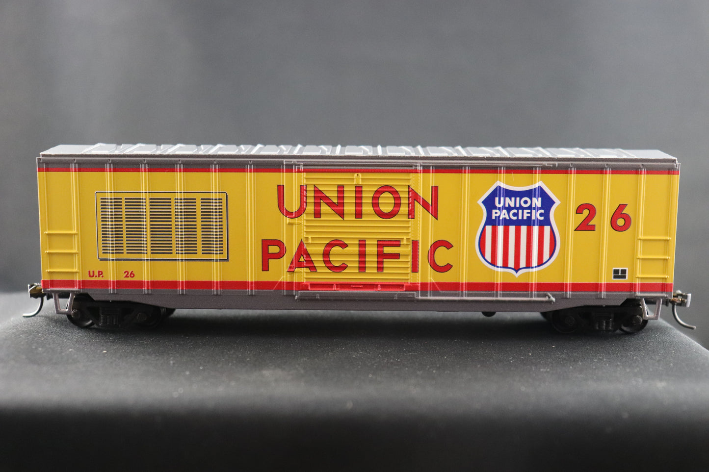 Value Trains UP26 Turbine Comm Boxcar