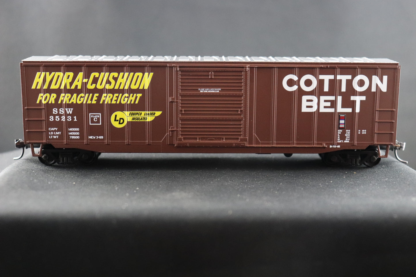 Value Trains Cotton Belt Hydra Cushion Boxcar