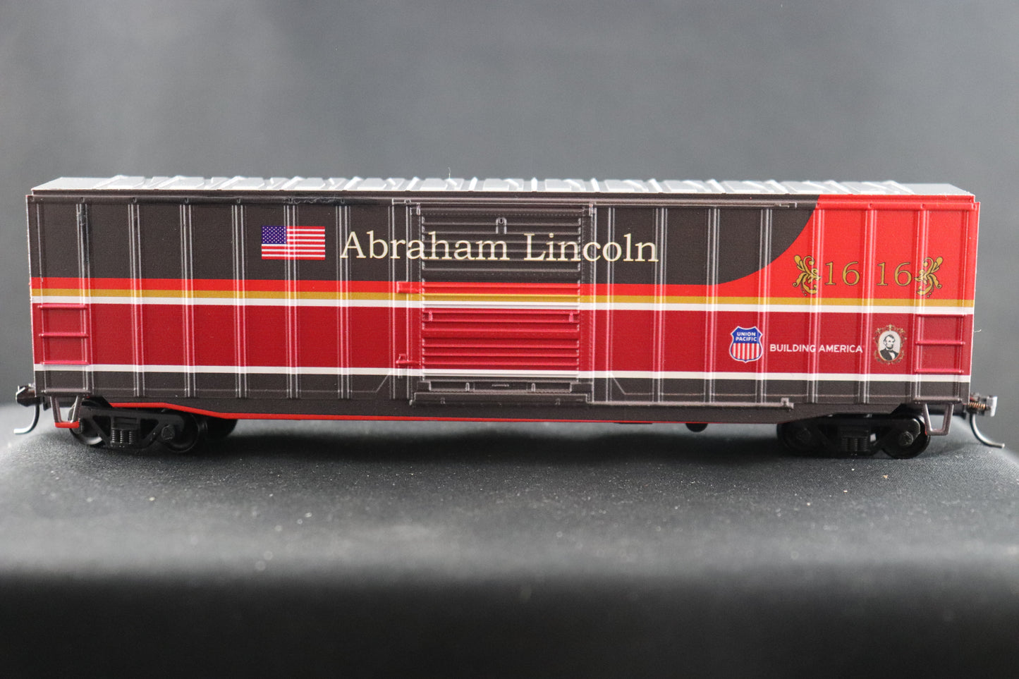 Value Trains Abraham Lincoln 1616 Boxcar