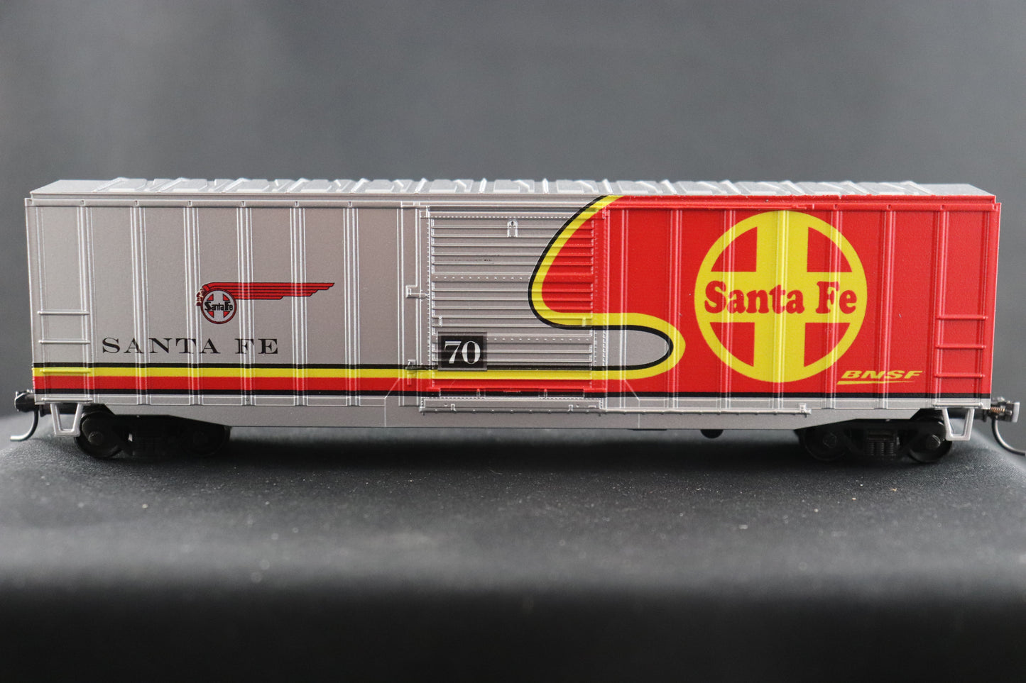 Value Trains Santa Fe Heritage Boxcar