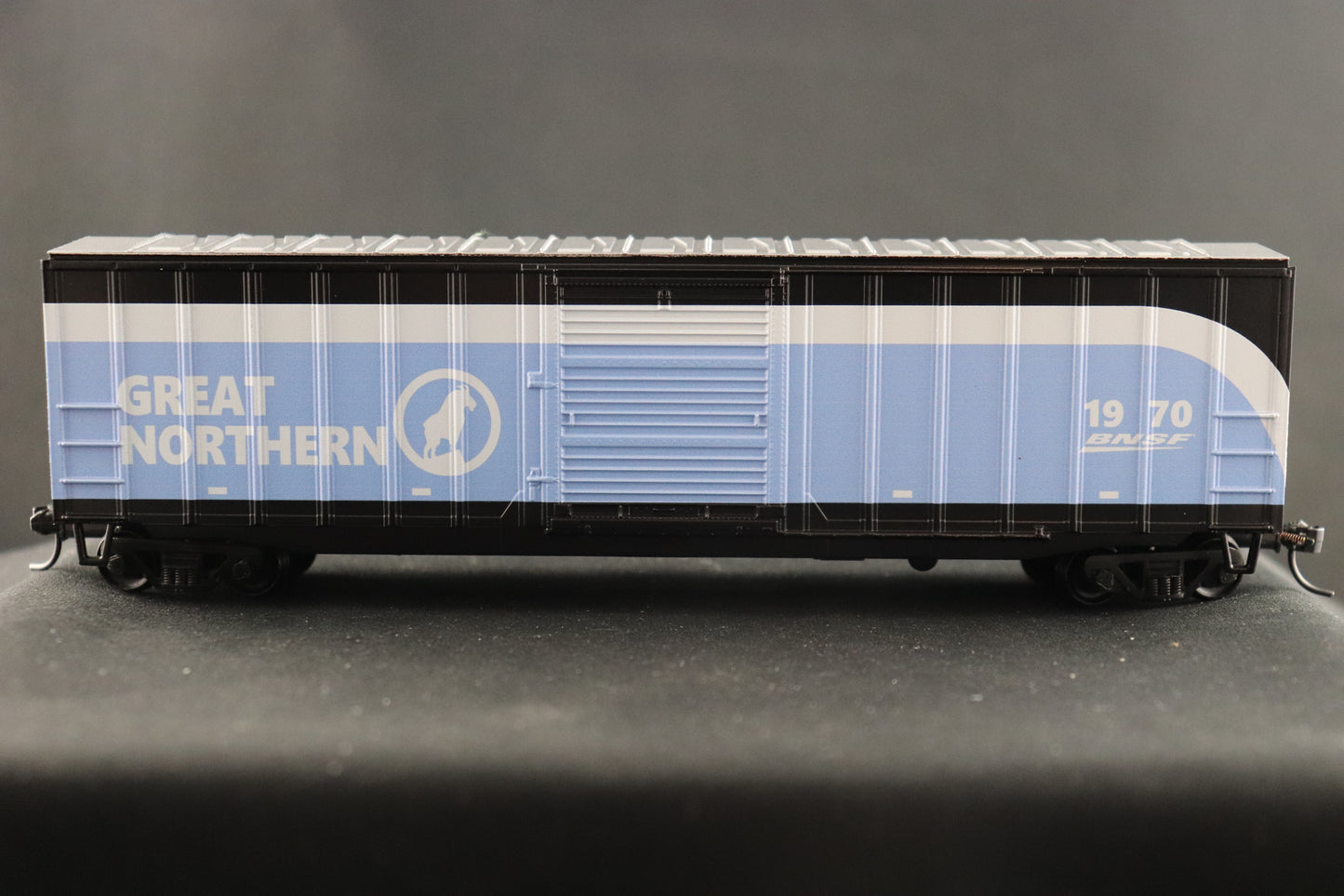 Value Trains Great Northern Heritage Boxcar