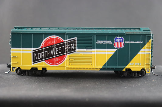 Value Trains 40' PS-1 Chicago NW Heritage Boxcar #40-005