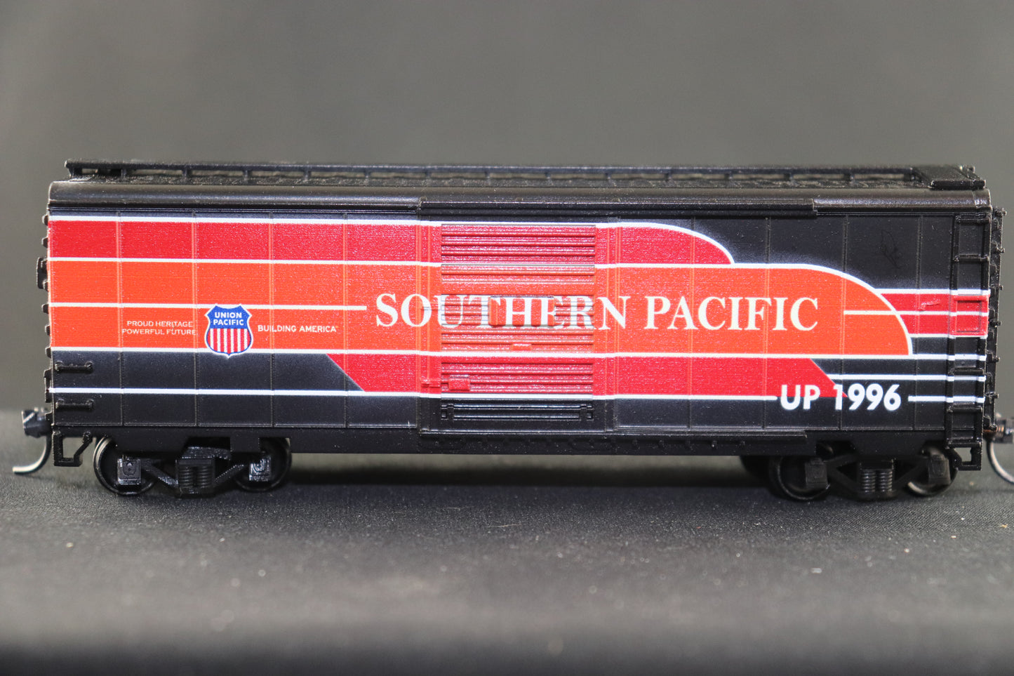 Value Trains 40' PS-1 Southern Pacific Heritage Boxcar