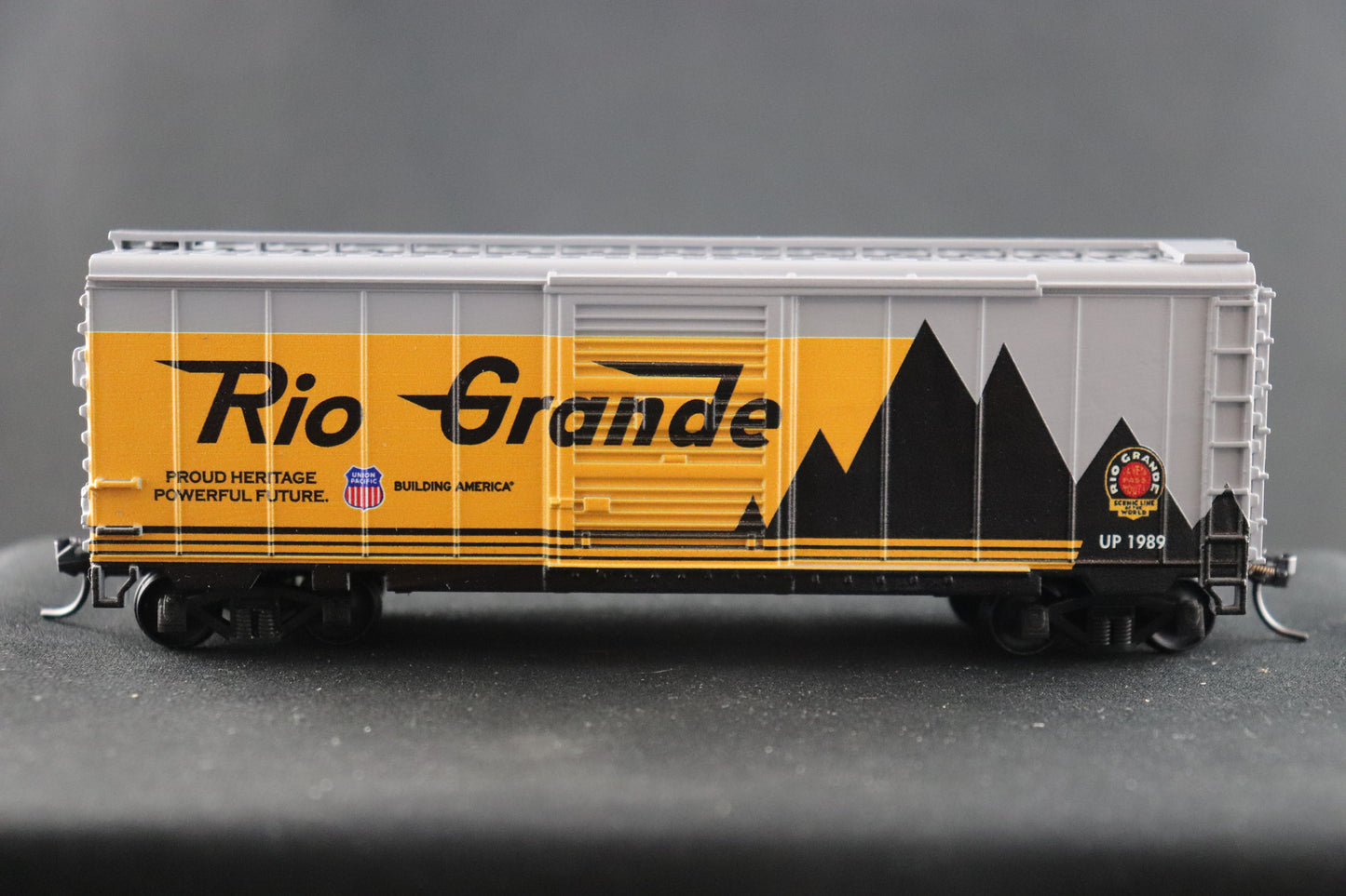 Value Trains 40' PS-1 Rio Grande Heritage Boxcar