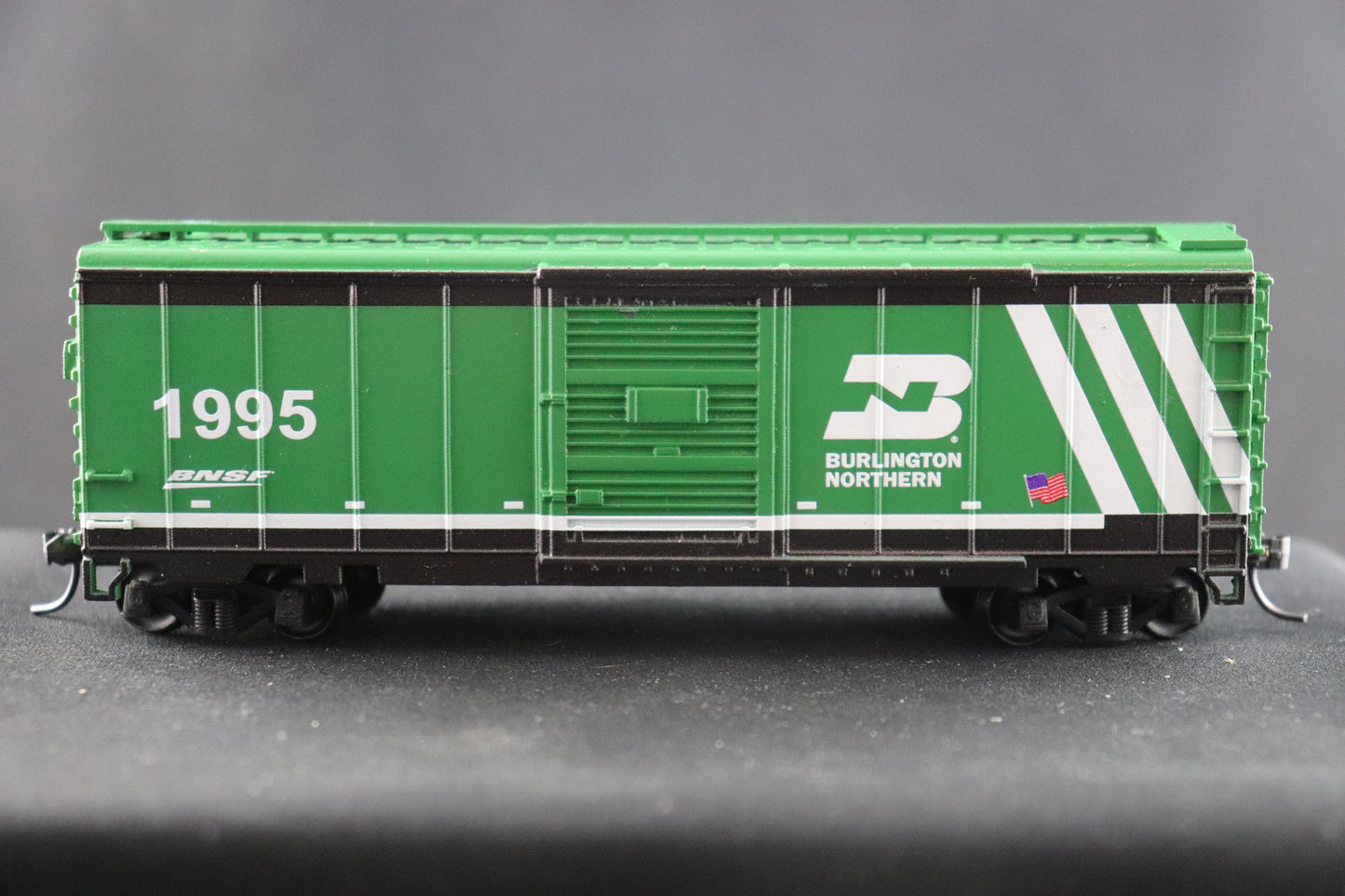 Value Trains 40' PS-1 Burlington Northern Heritage Boxcar #40-206