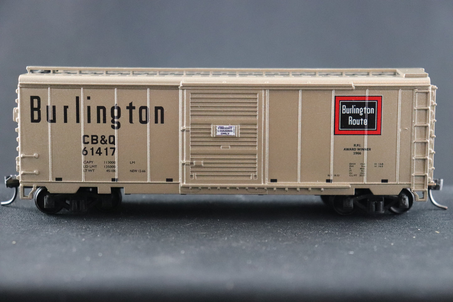 Value Trains 40' PS-1 Burlington Gold CB&Q Boxcar #61417