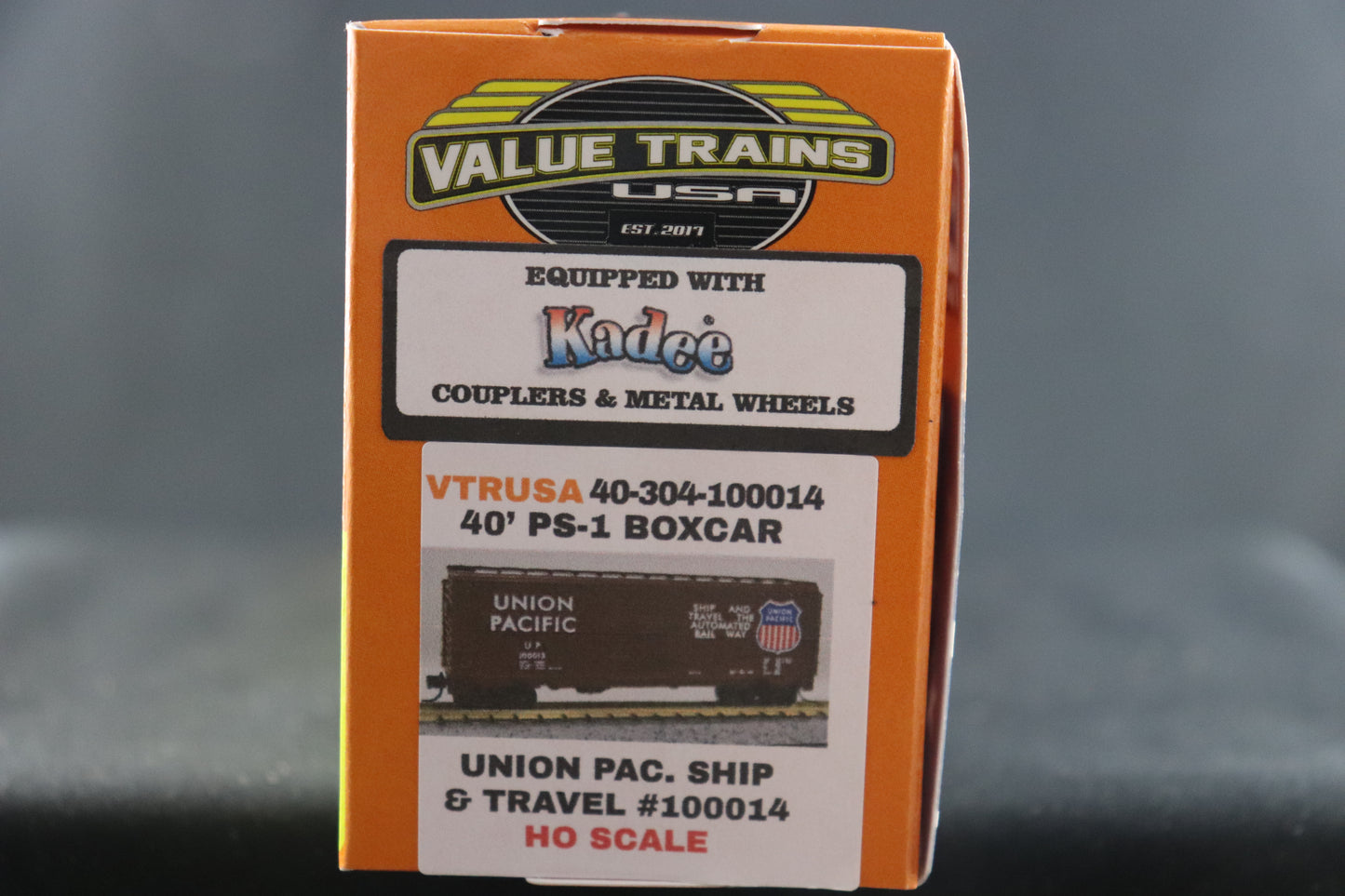 Value Trains 40' PS-1 Union Pacific Ship & Travel Boxcar #100014