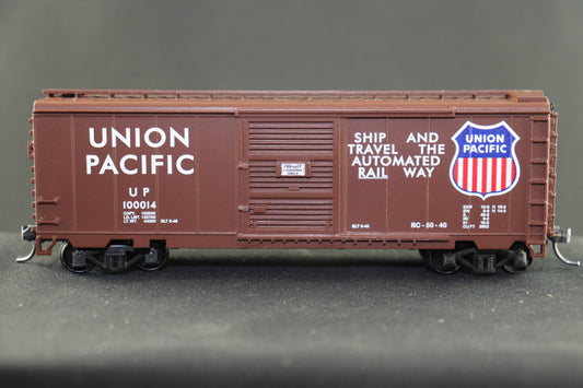 Value Trains 40' PS-1 Union Pacific Ship & Travel Boxcar #100014