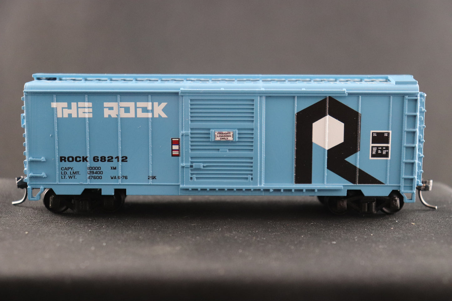 Value Trains 40' PS-1 "The Rock" Blue Boxcar #68212
