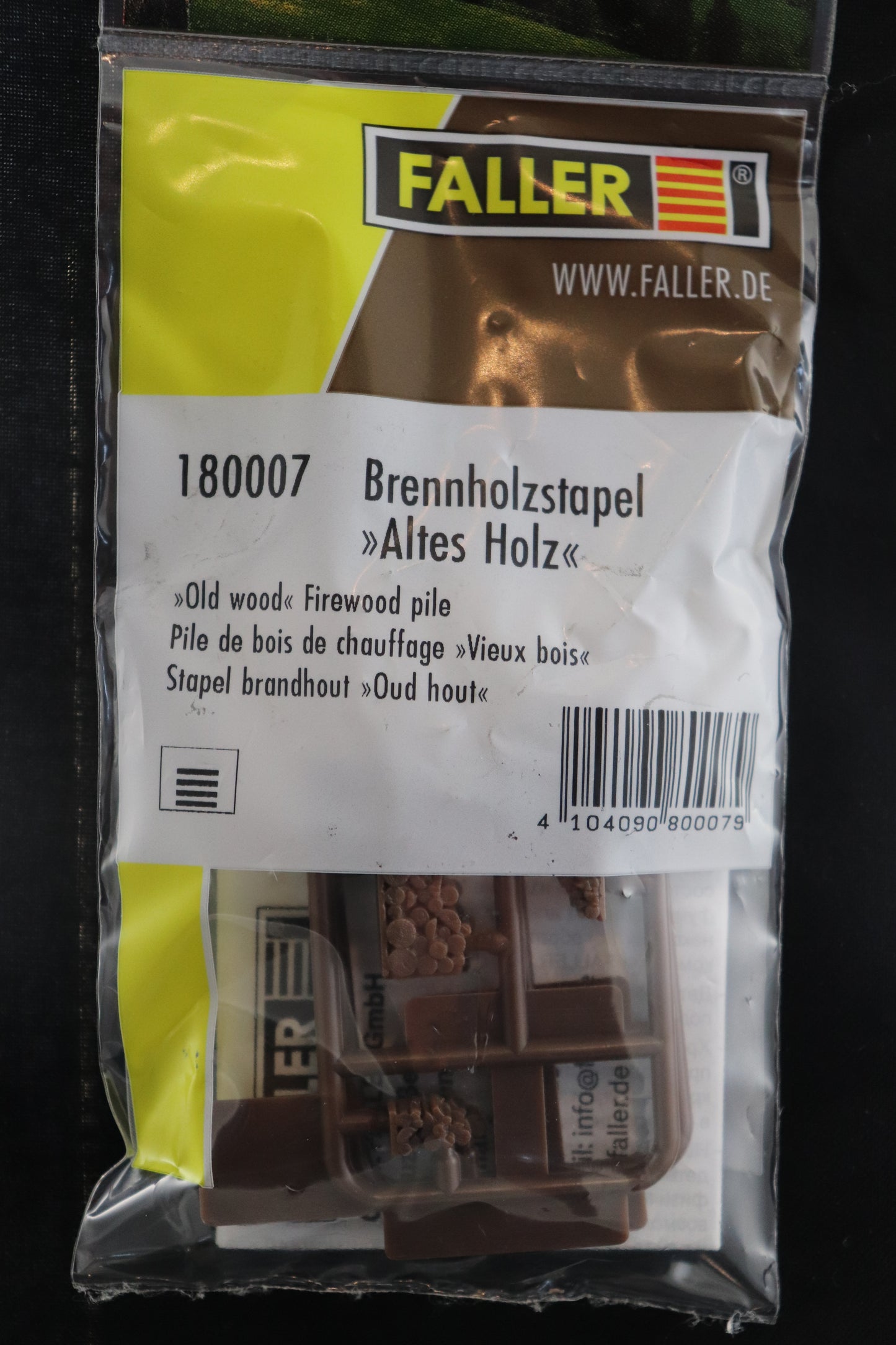 HO Scale Faller Old Wood Firewood Pile #18007