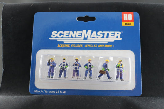 HO Scale Walthers Scene Masters Wind Turbine Techs 949-6209