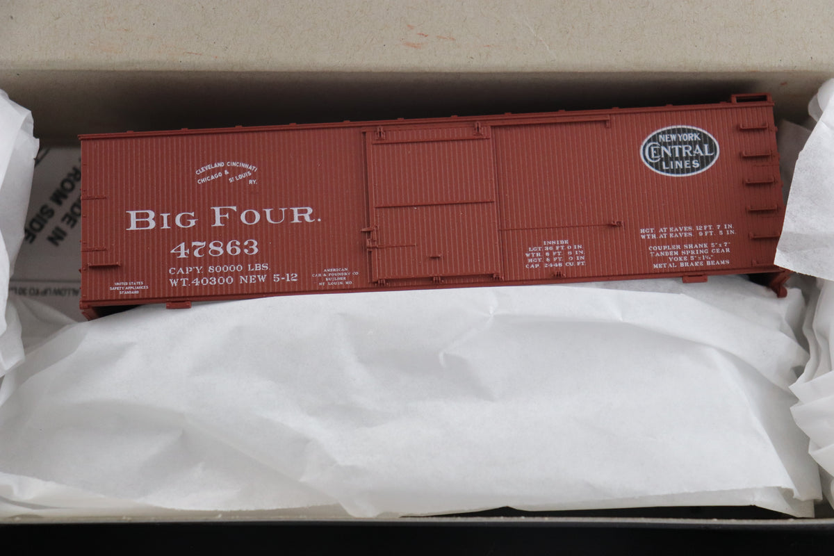 HO Scale Accurail 36' Double Sheath Wood Box Car #81892 Big Four NYC