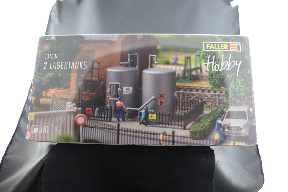 HO Scale Faller 2 Storage Tanks #131338