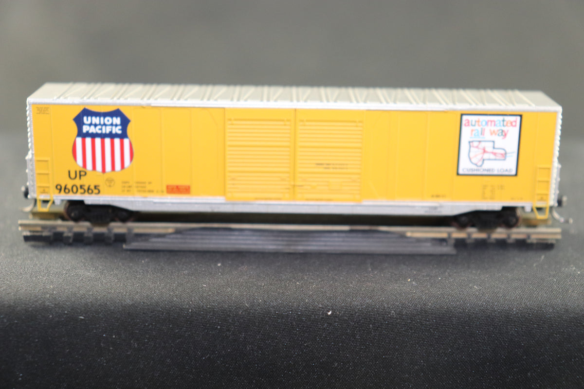 N Scale Atlas N ACF 60' Single Door Auto Parts Box Car UP Automated Railway #960565