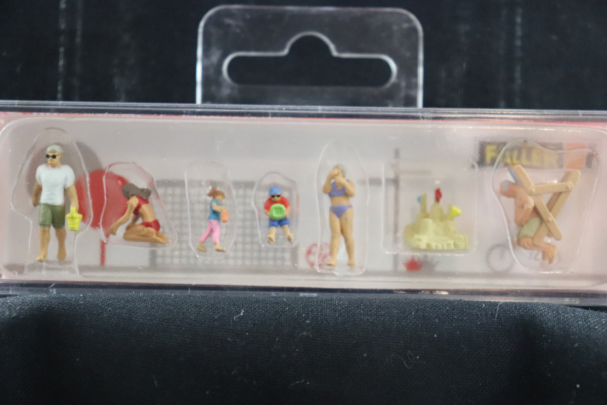 HO Scale Faller Beach Day Figures #151734