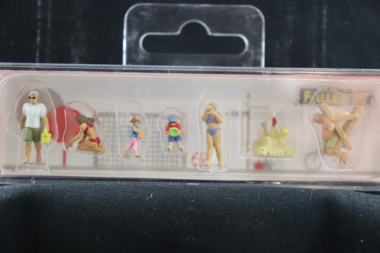 HO Scale Faller Beach Day Figures #151734