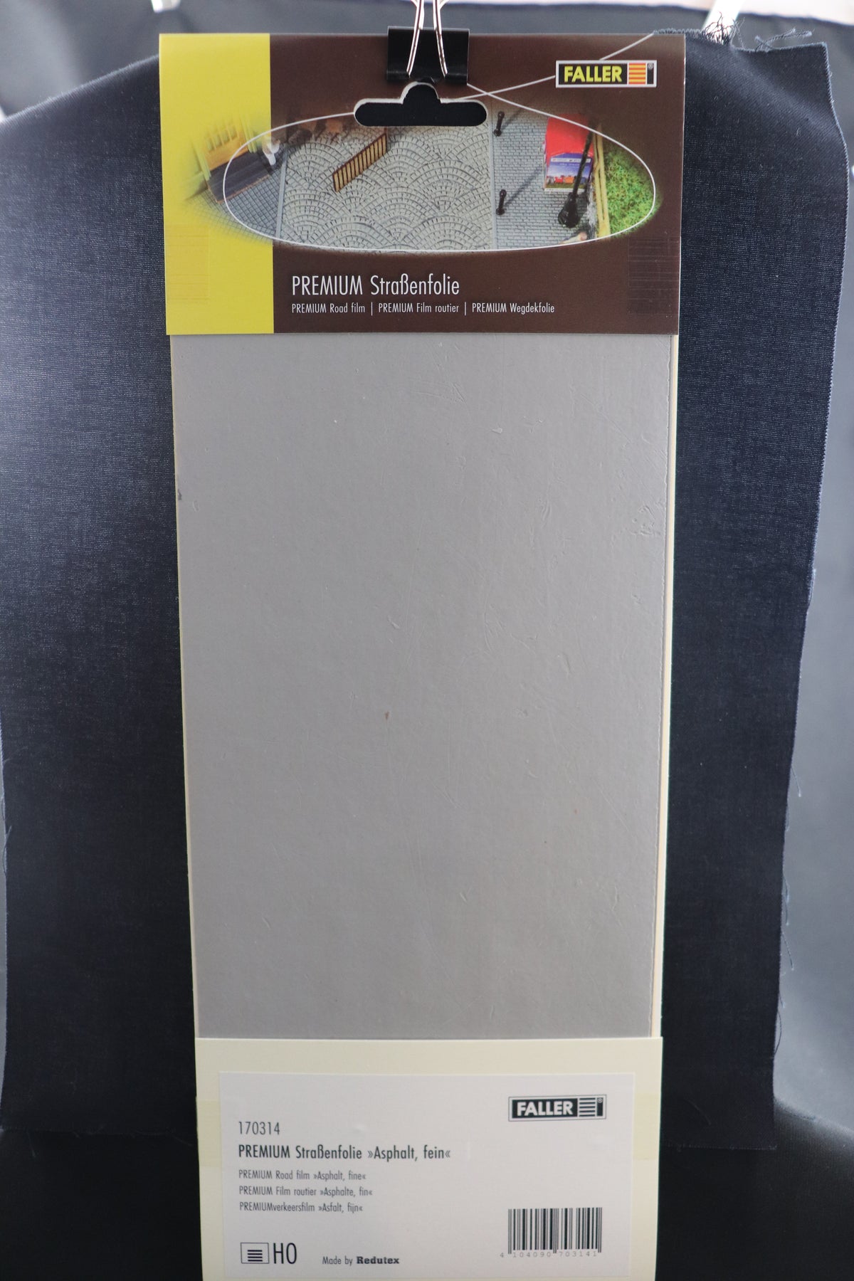 HO Scale Faller Premium Road film #170314