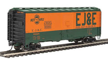 Load image into Gallery viewer, HO Scale WalthersMainline 40&#39; Association of American Railroads 1944 Boxcar - Ready to Run EJ&amp;E #61228
