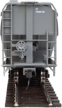 Load image into Gallery viewer, HO Scale WalthersMainline 60&#39; NSC 5150 3-Bay Covered Hopper - Ready to Run IC #799218
