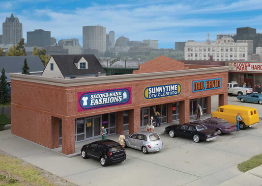 HO Scale Walthers Cornerstone Modern Shopping Center I  #4115