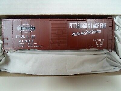 HO Scale Accurail Inc AAR 40' Single-Door Steel Boxcar Pittsburgh & Lake Erie