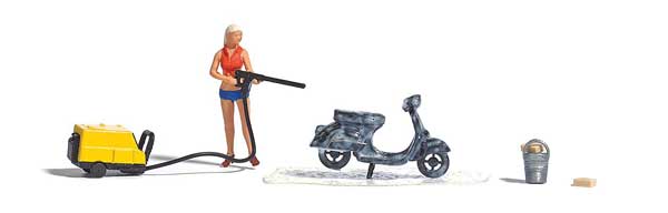 HO Scale Busch Gmbh & Co Kg Complete Miniature Scene Scooter Wash