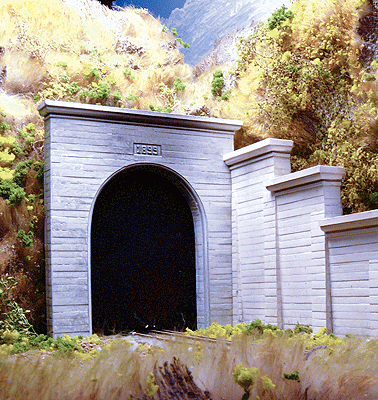 HO Scale Chooch Enterprises Single-Track Concrete Tunnel Portal