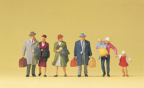 HO Scale Preiser Kg Pedestrians Walking #10511