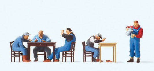 HO Scale Preiser Kg US Railway Personnel on Break #10601