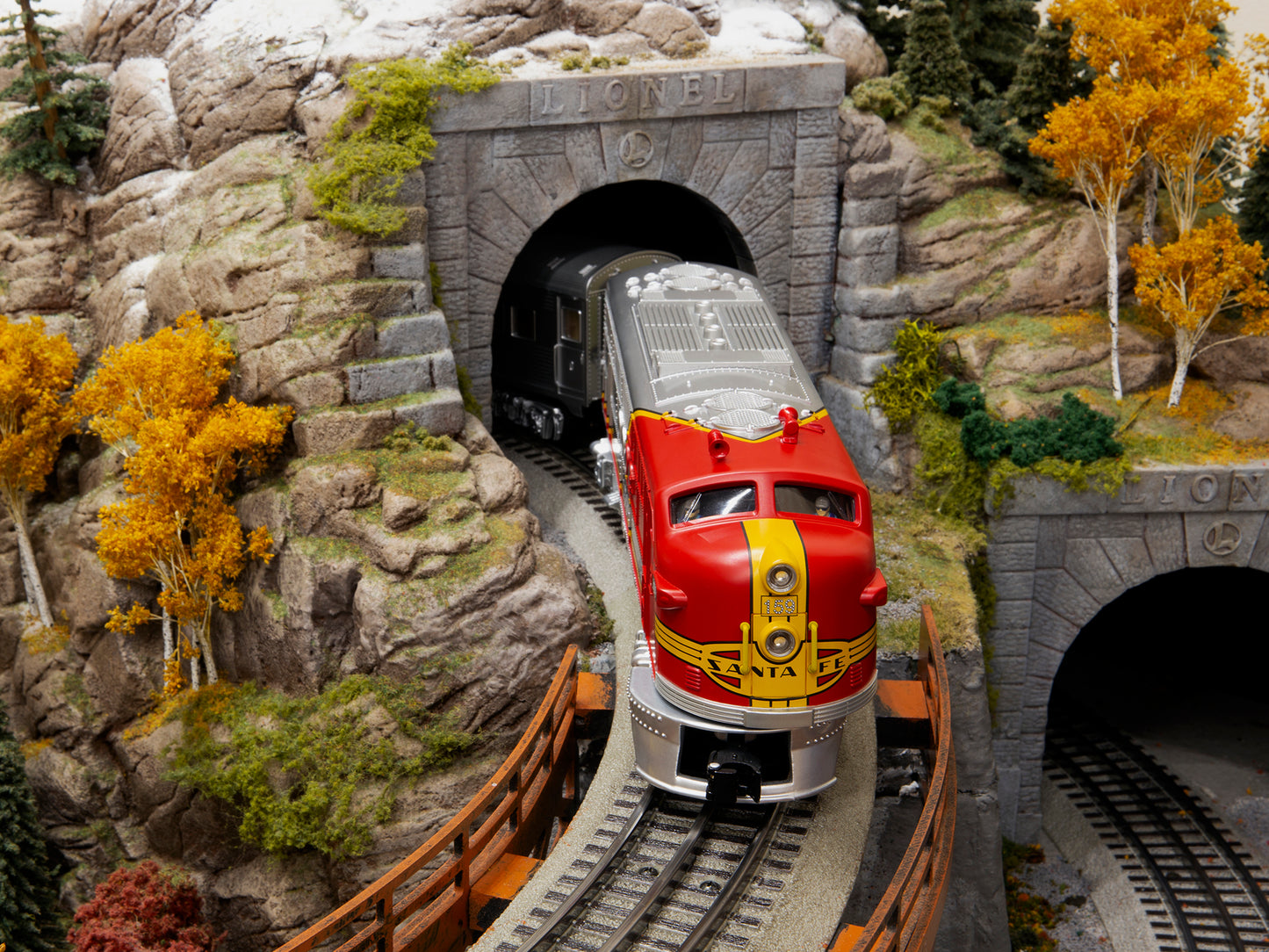 O Scale Lionel SANTA FE SUPER CHIEF LIONCHIEF SET