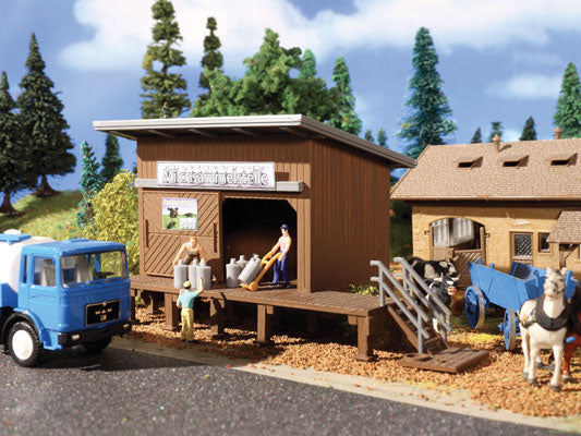 HO Scale Vollmer Gmbh Wood Milk Can Collection Shed w/Wood Platform
