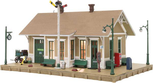 HO Scale Woodland Scenics Dansbury Depot - Built-&-Ready Landmark Structures
